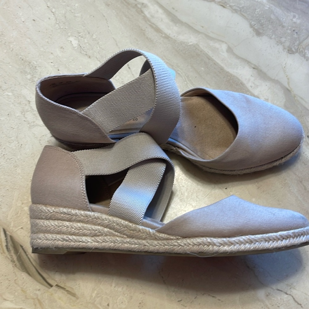 Espadrille wedge low heel elastic strap tan